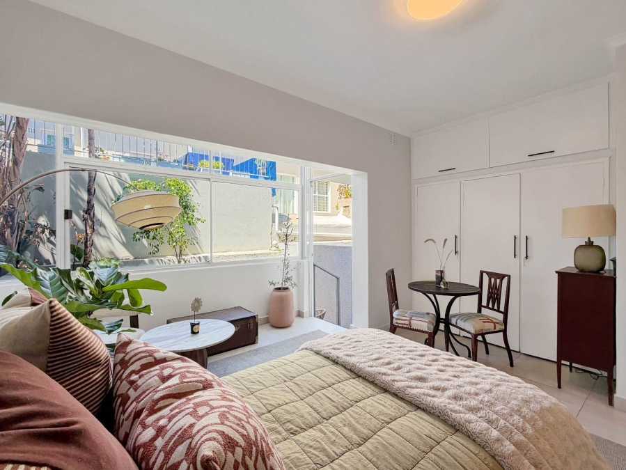 1 Bedroom Property for Sale in Three Anchor Bay Western Cape